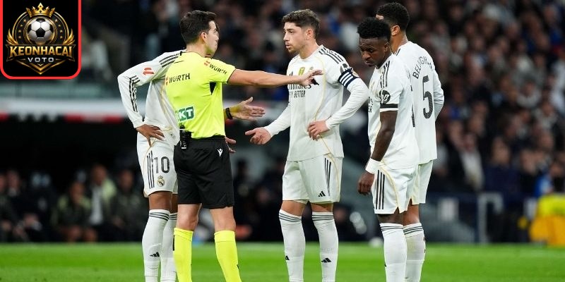 CĐV Real Madrid phản ứng dữ dội trên mạng xã hội